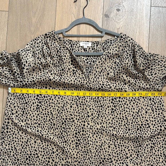 Umgee Women's Leopard print Ruffle Sleeve Top - Picture 8 of 9